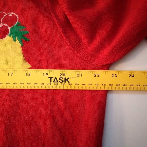 Merry/Joyeux Christmas Noel Ladies Size XL Red & White Christmas Sweater - Picture 6 of 8